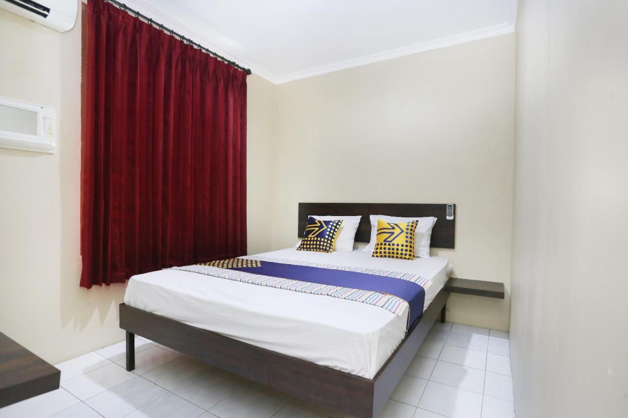 Spot On 2358 Aster Homestay Melati Extérieur photo