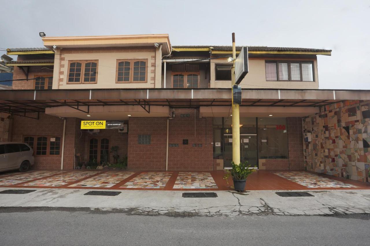 Spot On 2358 Aster Homestay Melati Extérieur photo