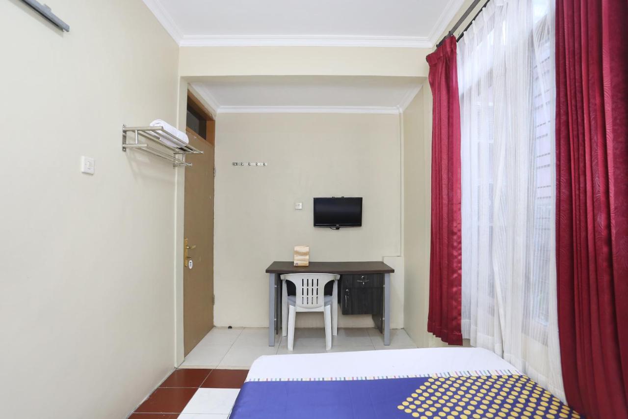 Spot On 2358 Aster Homestay Melati Extérieur photo