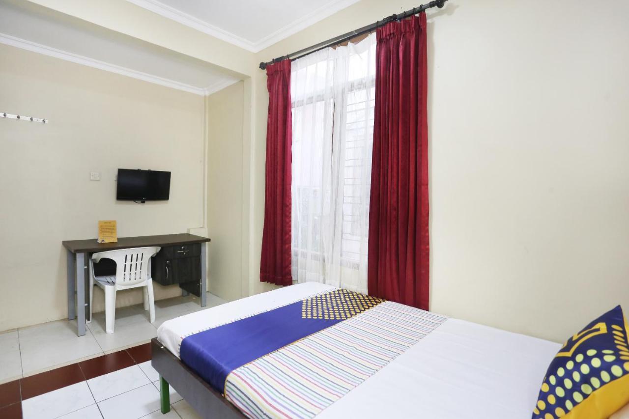 Spot On 2358 Aster Homestay Melati Extérieur photo